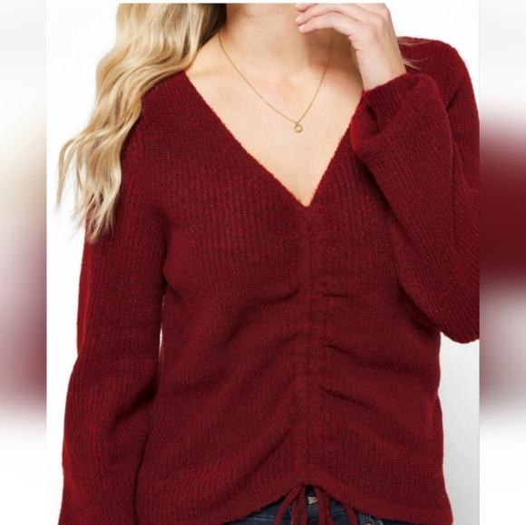 Wynter Jamarni Ruched Cropped Sweater - Picture 1 of 10